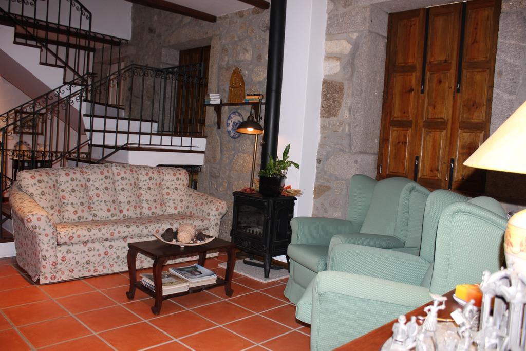 Casa Do Nato -Turismo Rural Виана-ду-Каштелу Экстерьер фото